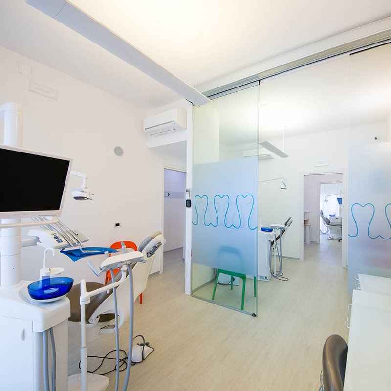 Manzo Clinica Odontoiatrica - MCO - Dentista Nanpoli - clinica - 4